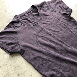 Lululemon Swiftly Tech Short Sleeve Crew Sz 4